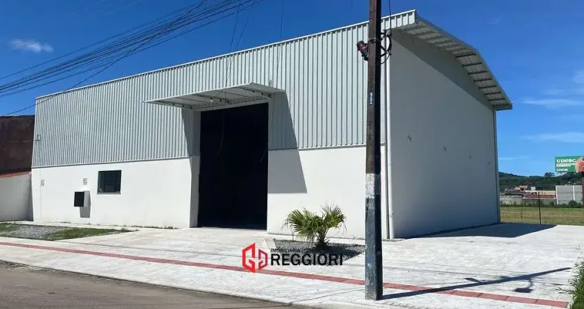 GALPÃO EM ÓTIMA LOCALIZAÇÃO NO B. NOVA ESPERANÇA!