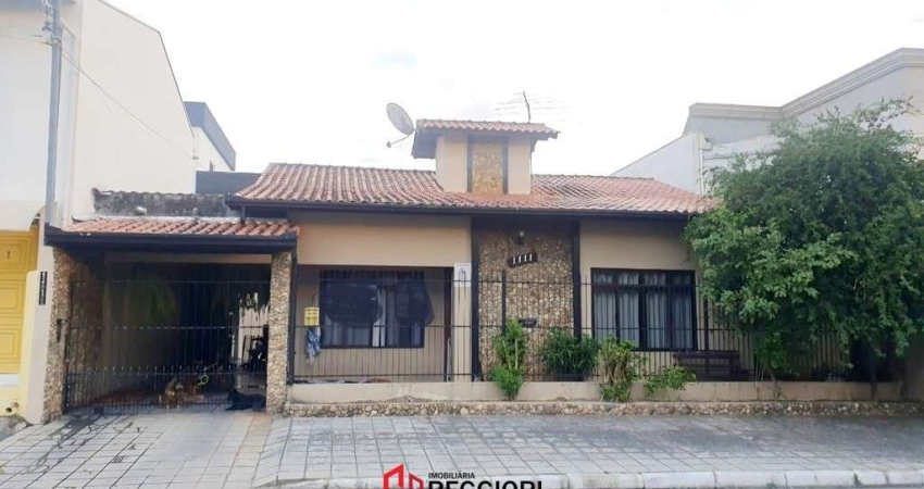 Casa com 3 quartos à venda no Centro, Balneário Camboriú 