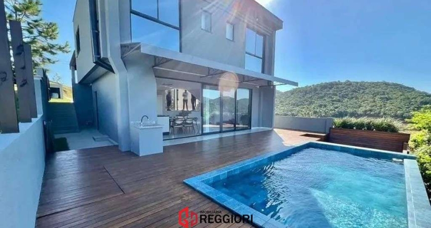 CASA NOVA EM CONDOMÍNIO FECHADO EM CAMBORIÚ SC