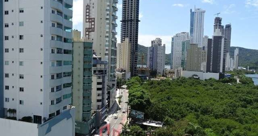 Apartamento com 3 quartos à venda no Centro, Balneário Camboriú 
