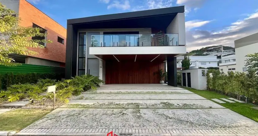 Casa em condomínio fechado com 5 quartos à venda na Praia Brava, Itajaí 