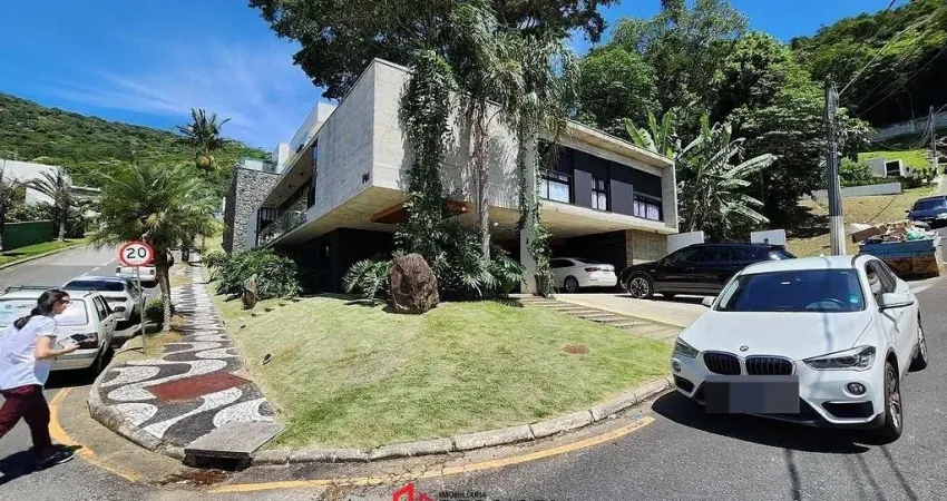 Casa em condomínio fechado com 4 quartos à venda na Barra, Balneário Camboriú 