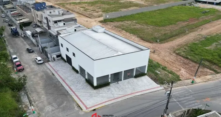 Barracão / Galpão / Depósito para alugar no Areias, Camboriú 