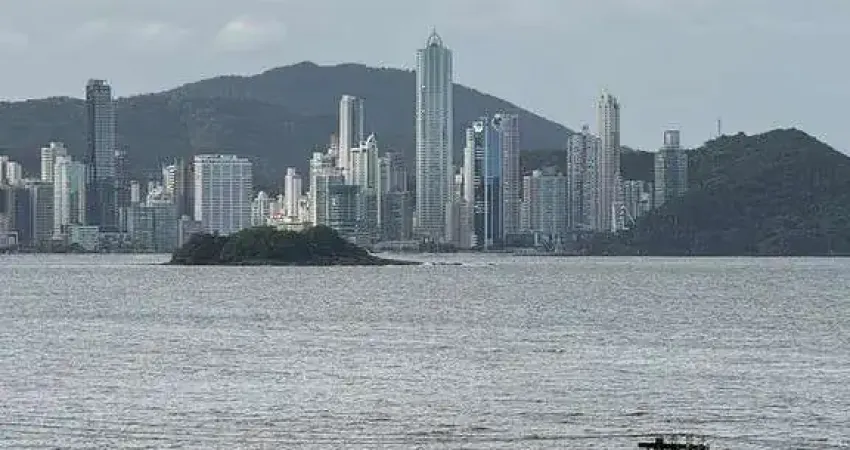 Apartamento com 3 quartos para alugar no Centro, Balneário Camboriú
