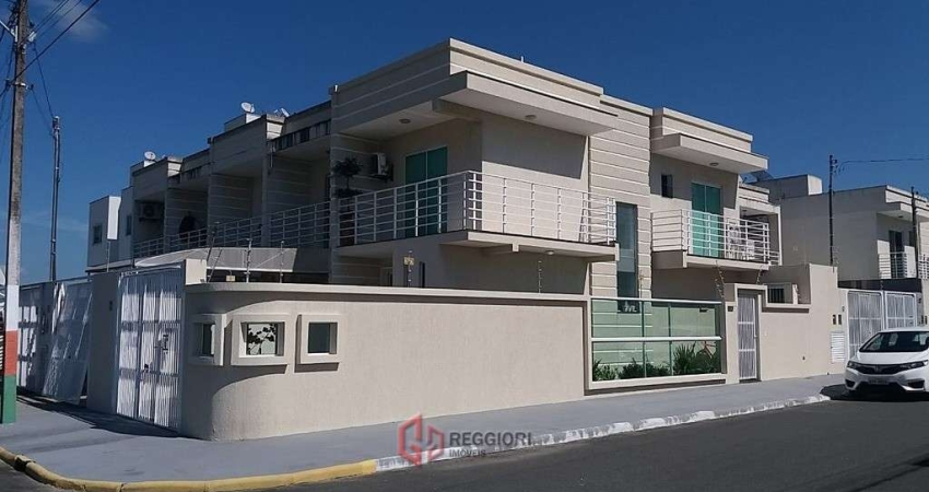 Casa com 2 quartos à venda no Santa Regina, Camboriú 
