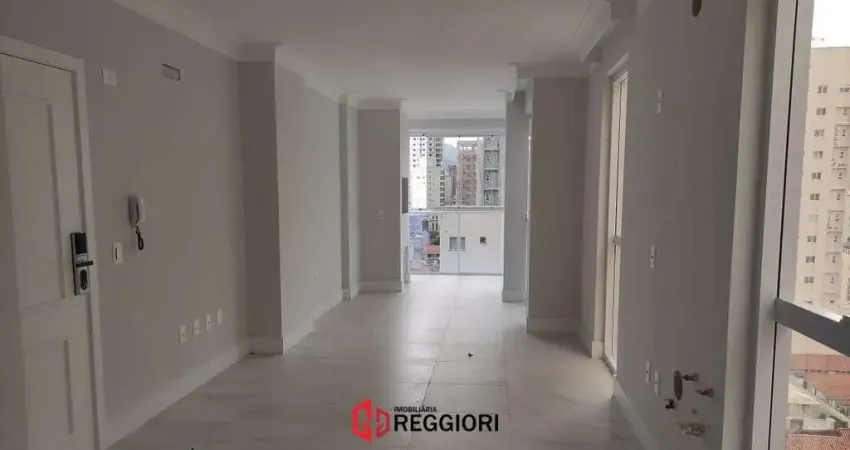 Apartamento com 3 quartos à venda em Meia Praia, Itapema