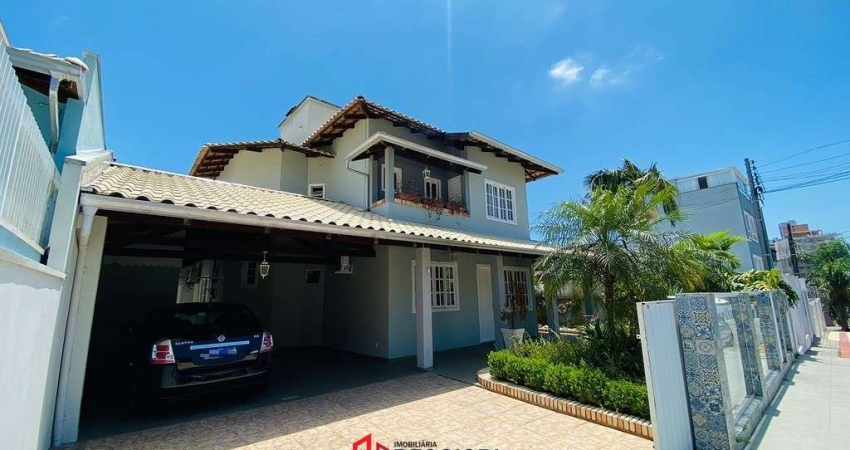 Casa com 5 quartos à venda na Praia dos Amores, Balneário Camboriú 