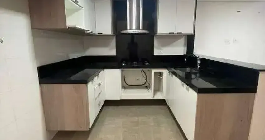 Sobrado à venda 100m² de área construída, 2 dormitórios, 2 suítes, 2 lavabos, 2 vagas no Bairro Barcelona , em São Caetano do Sul, São Paulo