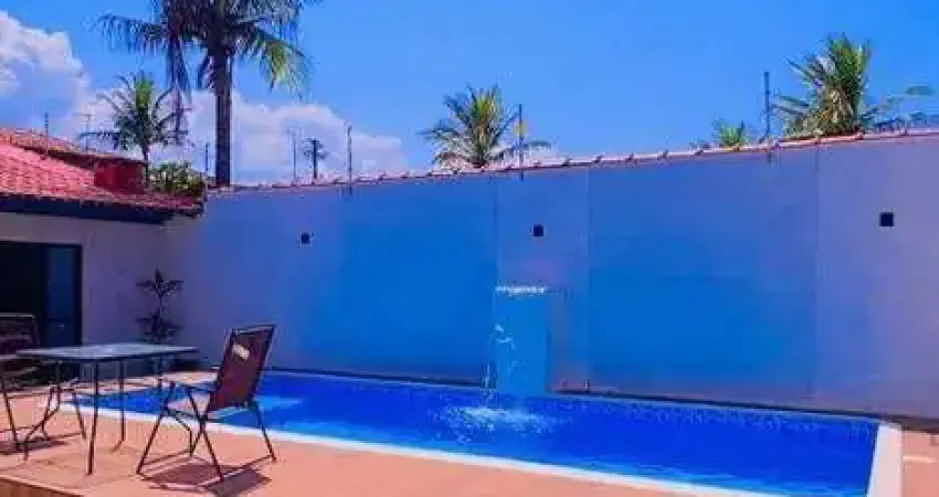 Casa de 320m² sendo 200 m² de área construída, 4 dormitórios, 2 suítes, 4 vagas, piscina, pé na areia - Jardim Suarão - Itanhaém - São Paulo