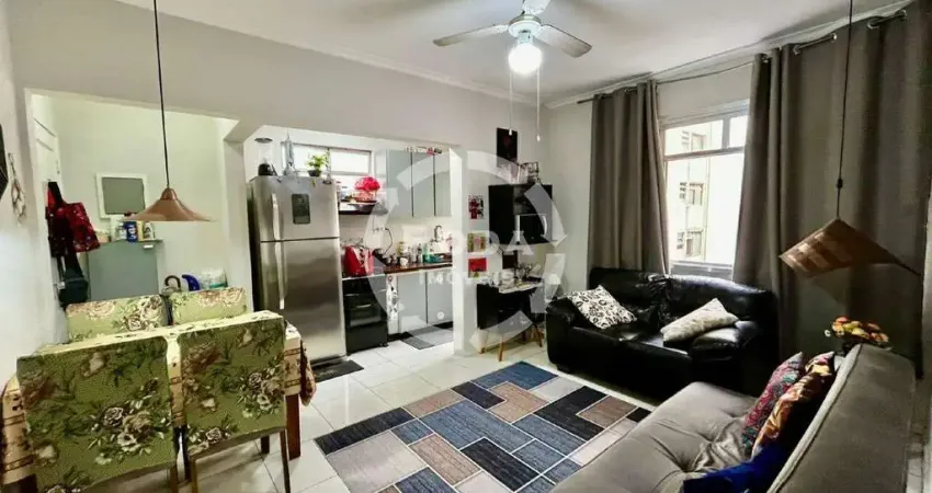 Apartamento 01 quarto, prédio frente mar, bairro Embaré