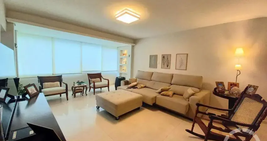 Apartamento próximo da praia a venda em santos, localizado no bairro do gonzaga.