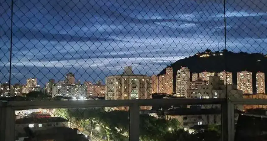 Cobertura duplex com 215,41 m² à venda, 3 dormitórios, 1 suite, 2 vagas, no bairro Vila Belmiro em Santos!