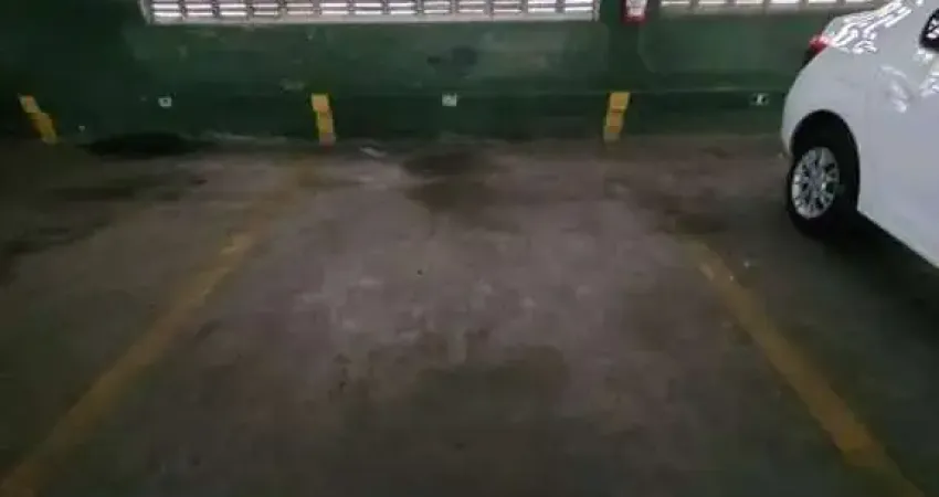 Garagem à venda na Avenida Bartholomeu de Gusmão, --, Embaré, Santos