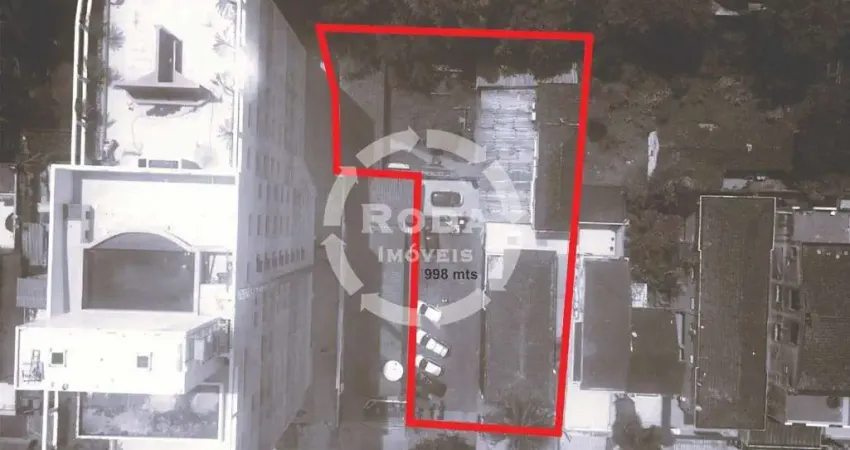 Dois Sobrados, Estaciomento para 20 carros , Area total 990,07 m2
