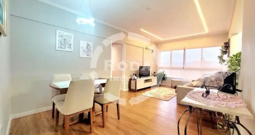 Apartamento à venda no Embaré, Santos – 2 dormitórios, suíte, vaga demarcada e armários planejados