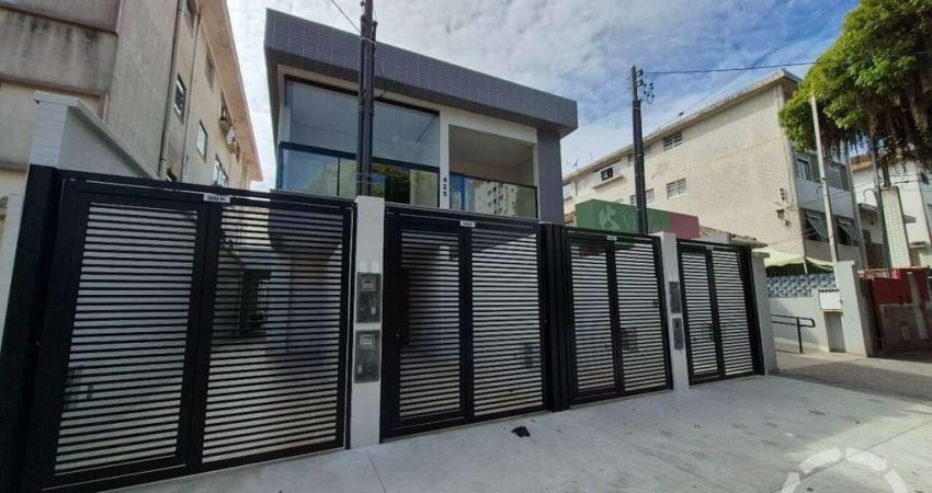 Casa sobreposta alta, 3 dormitórios, Varanda, bairro Embaré, Santos (SP).