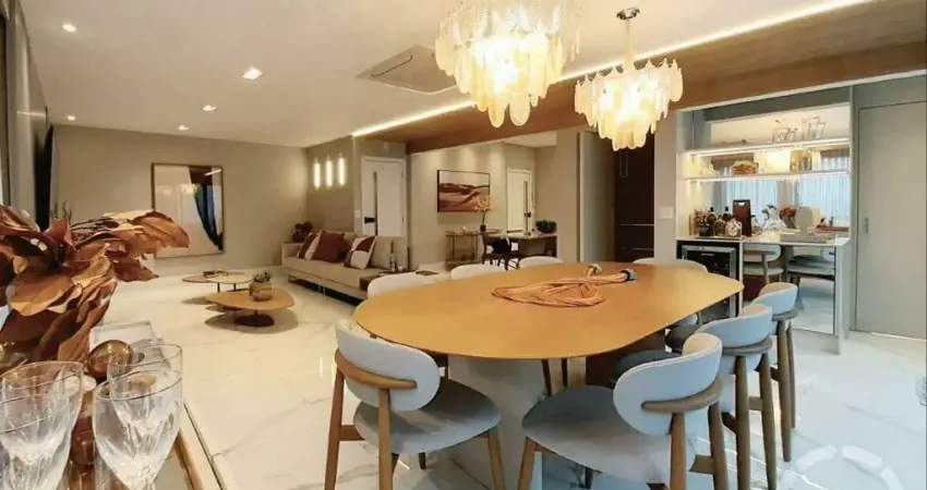 Cobertura Triplex 403 m², 4 Dorm, Piscina e academia privativas, Área Gourmet, 3 Vagas – Próxima à Praia