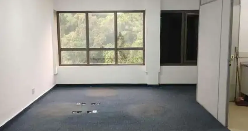 Sala Comercial para Locação – 74 m², com Recepção, 2 Salas, Copa e 2 Banheiros – Centro de Santos/SP