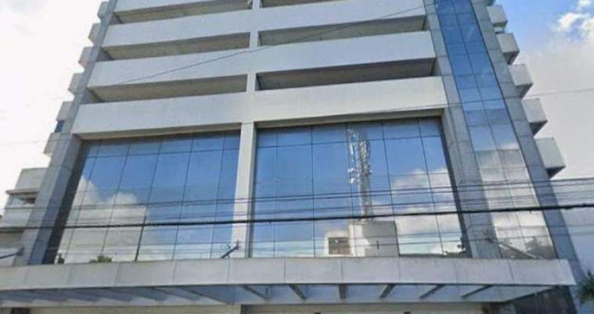 Sala comercial para locação, no bairro do Centro em Santos/SP.