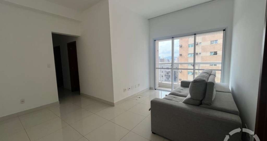 Excelente Apartamento para Locação na Rua Bolívar – Apenas Duas Quadras da Praia!