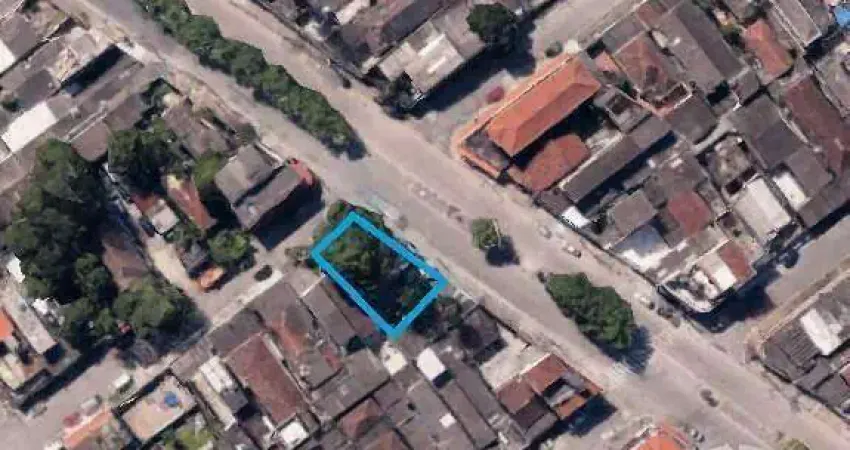 Terreno em Esquina com Alta Visibilidade - São Vicente/SP Dito por si: