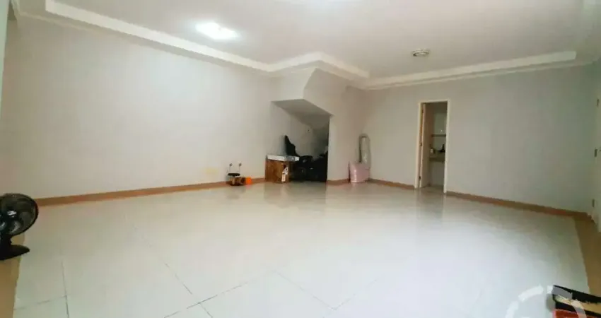 Sobreposta 209m2 / 4 dorm /piscina /edícula /churrasqueira /Vila Belmiro