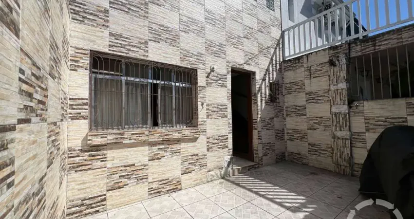 Casa com 3 quartos à venda na Rua Silva Jardim, --, Vila Mathias, Santos