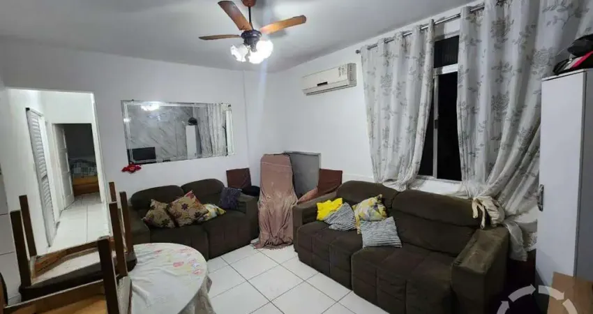 Vende-se Apartamento de 03 dormitórios Próximo ao Shopping Praia Mar