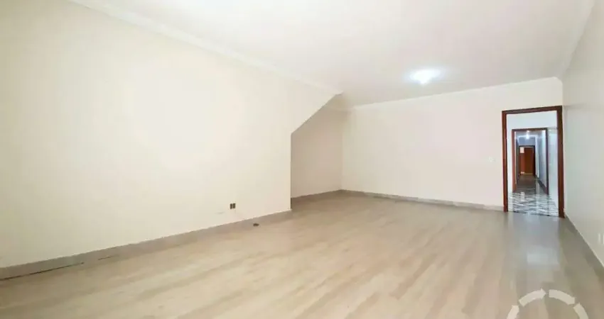 Sobreposta baixa 4 dorm/2 suítes/ piscina/ 2 vagas / boqueirão.