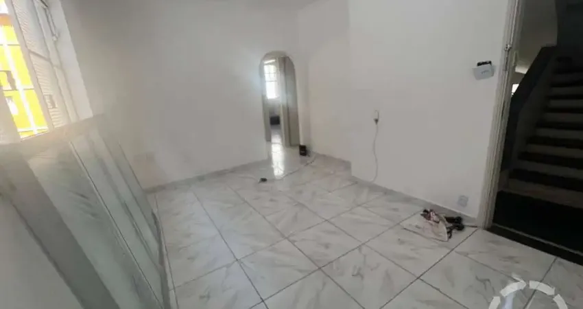 Apartamento 2 dormitórios à duas quadras da praia para locação!!!