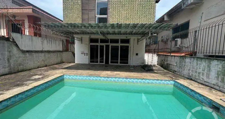 Sobrado para moradia ou comércio com 4 dormitórios para alugar no boqueirão