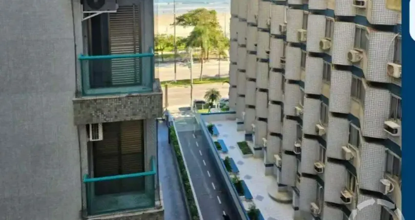 Apartamento 3 dormitórios 50 metros da praia a venda no bairro aparecida em santos- s.p.