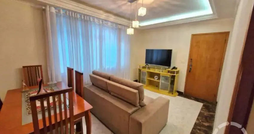 Excelente apartamento todo reformado de frente 2 dormitórios, 1 vaga a venda no Campo Grande - Santos -S.P.