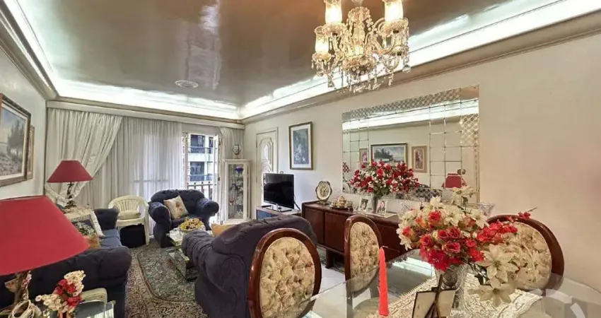 Apartamento com 2 Quartos e 3 banheiros à Venda, 130 m² por R$ 750.000