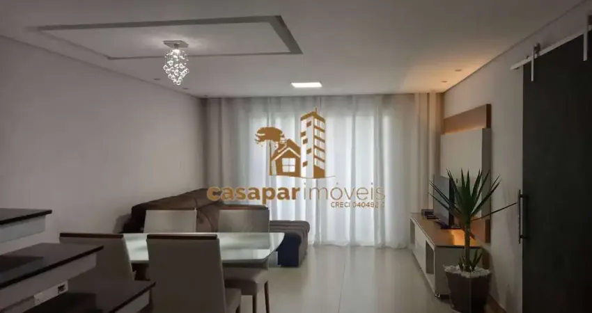 Sobrado à Venda com 200m², com 2 Suítes e Área Gourmet com 2 Vagas