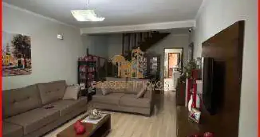 Sobrado à Venda com 3 Dormitórios, 156m² no bairro Olimpíco e 3 Vagas