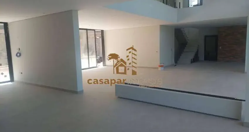 Casa à Venda em Condomínio Fechado com 3 Suítes, Santana de Parnaiba