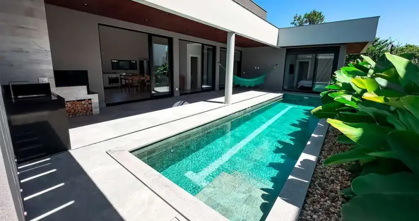 Casa à venda, campeche, florianópolis, sc - proximo a praia com piscina!