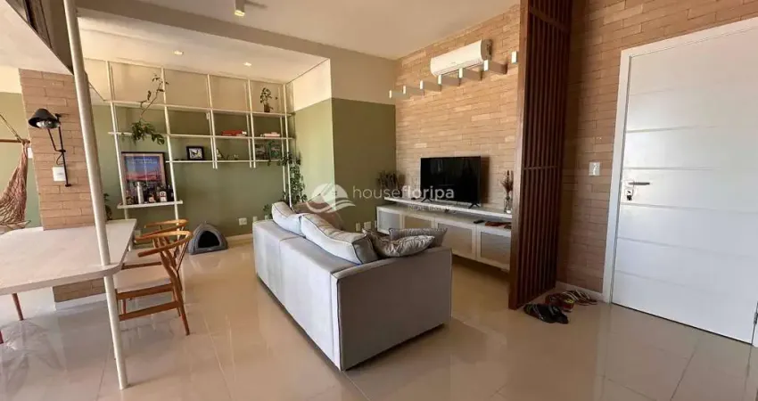 Cobertura  a venda no coraçao do Campeche - Possui 2 dormitorios sendo 1 suite, com SPA  e vista pa