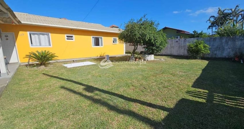 Casa térrea com belo terreno à venda, Ribeirão da Ilha, Florianópolis, SC