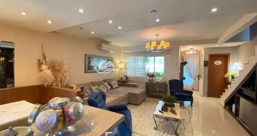 Casa 3 Dormitórios com Suíte, Piscina e planejados à Venda no Campeche – Florianópolis, SC