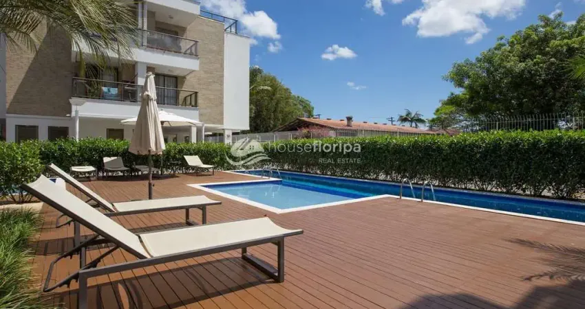 Cobertura mobiliada no Campeche com vista para o pôr do sol a 550m da praia do Campeche