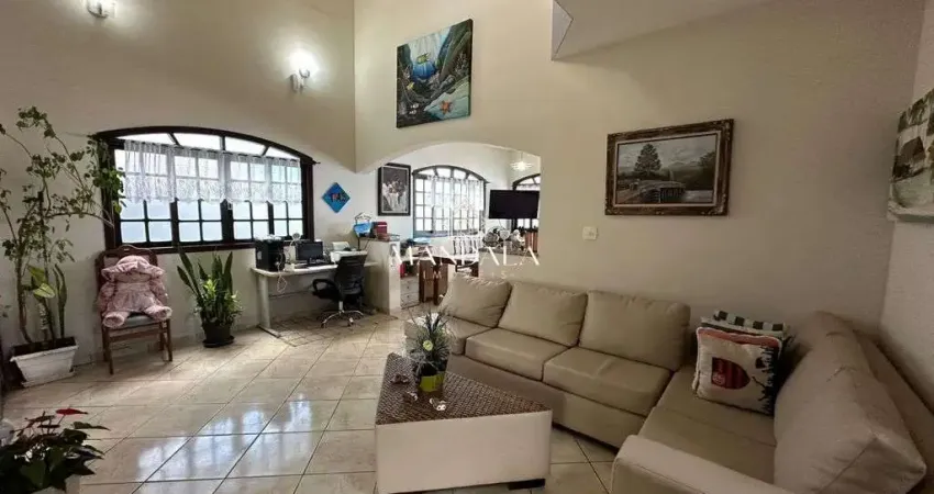 Casa à venda, 200 m² por R$ 1.800.000,00 - Maitinga - Bertioga/SP