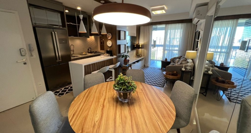 Apartamento com 3 quartos à venda na Rua João Grumiche, 1712, Roçado, São José