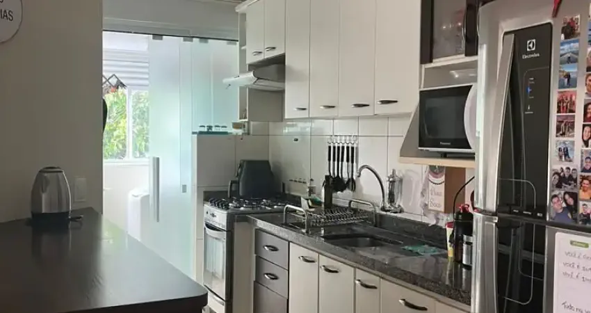 Apartamento com 2 quartos à venda na Rua João Grumiche, 1740, Roçado, São José
