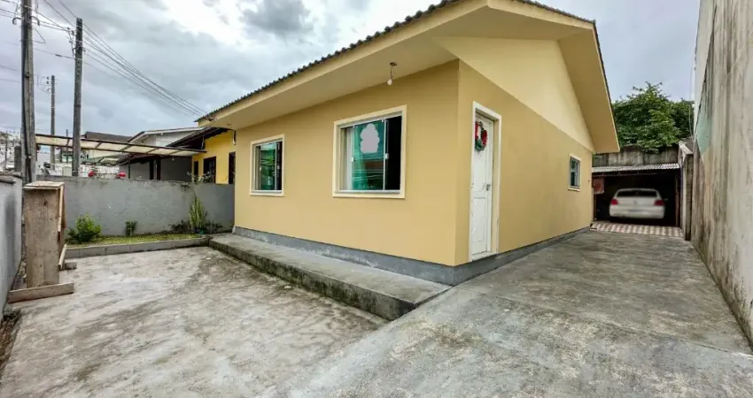 Casa com 2 quartos à venda na Rua Guimarães, 14, Forquilhas, São José