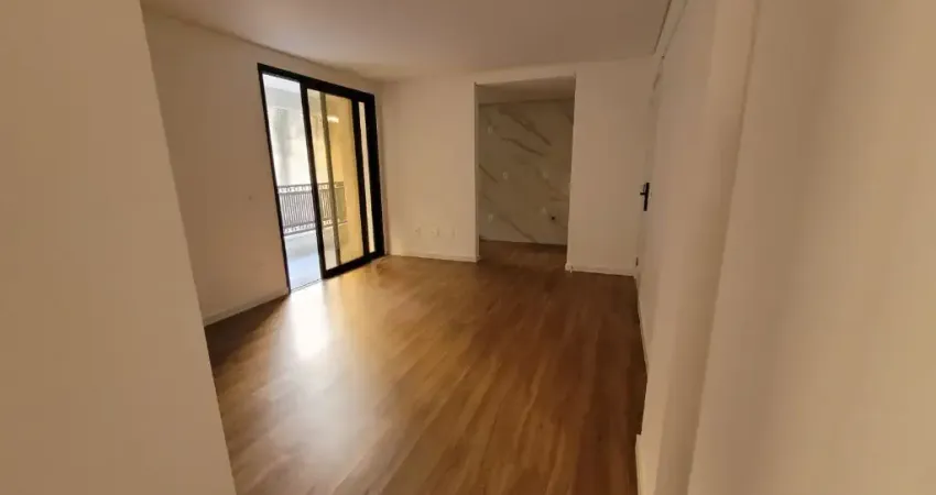 Apartamento em Saco dos Limões