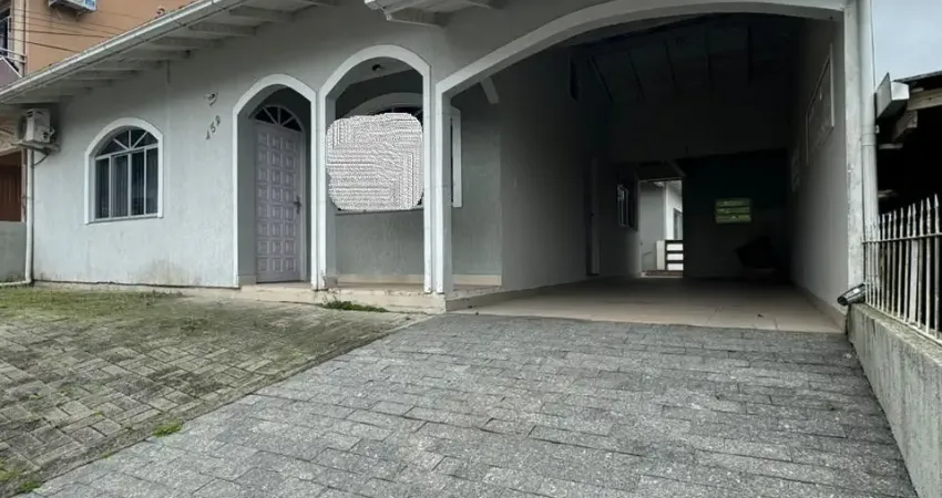 Casa com 3 quartos à venda na Beco João Fernando da Silva, 0, Roçado, São José