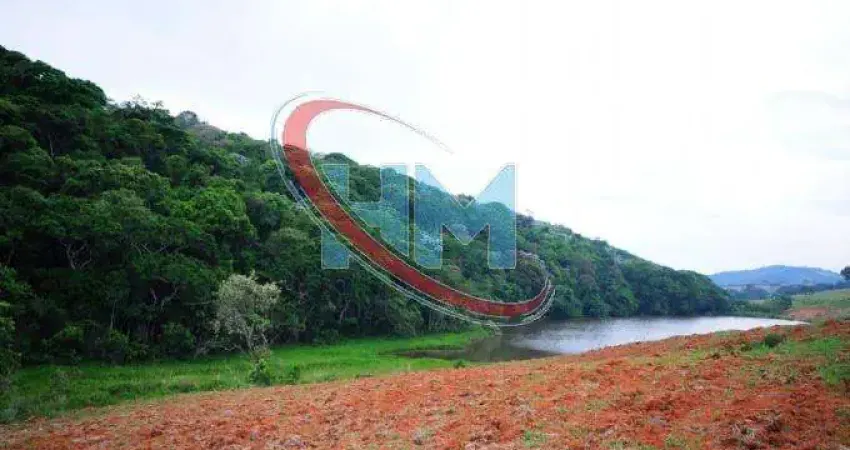 Sítio para Venda em Atibaia, Esmeralda, 3 dormitórios, 2 banheiros
