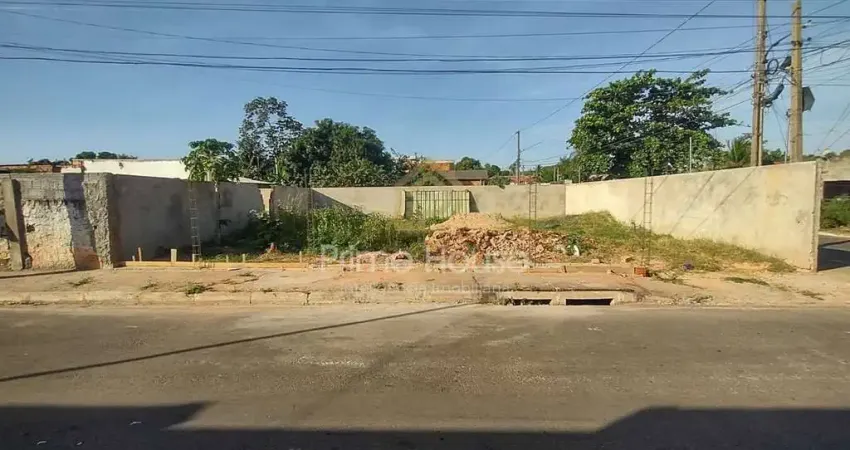 Terreno à venda na Avenida dos Girassóis, Jardim Maringá, Várzea Grande